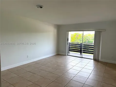 7477 SW 82nd Street Miami FL 33143