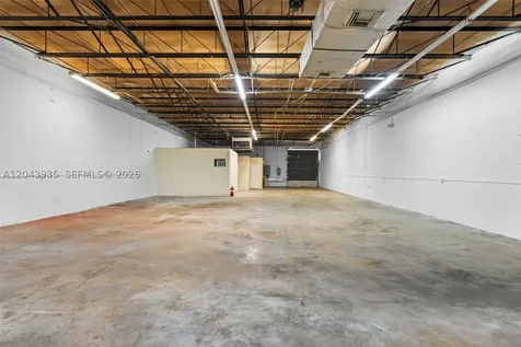 693 W 26th Street Hialeah FL 33010