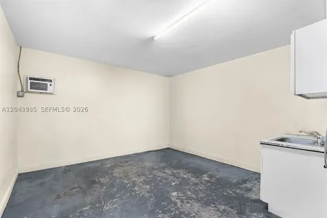 693 W 26th Street Hialeah FL 33010