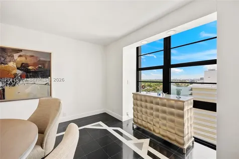 5500 Collins Avenue Miami Beach FL 33140
