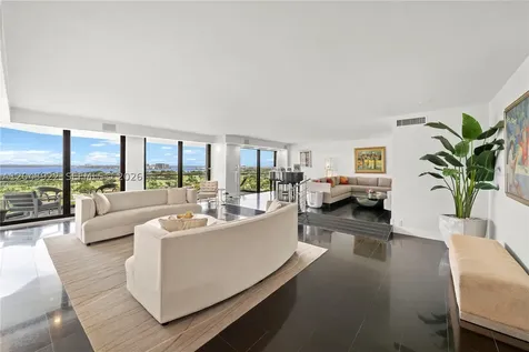 5500 Collins Avenue Miami Beach FL 33140