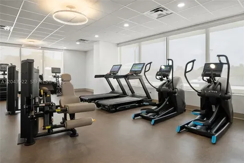 5500 Collins Avenue Miami Beach FL 33140
