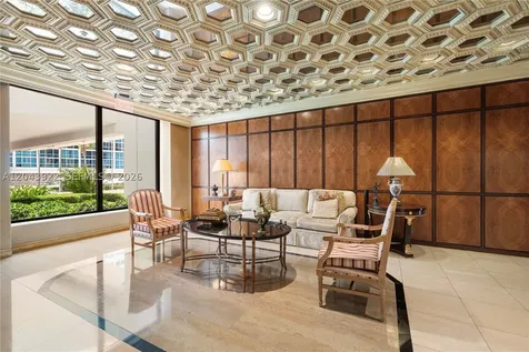 5500 Collins Avenue Miami Beach FL 33140