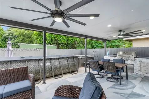 7031 NW 20th Avenue Miami FL 33147