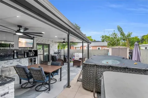 7031 NW 20th Avenue Miami FL 33147