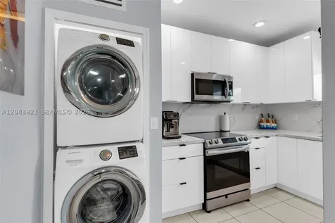 7031 NW 20th Avenue Miami FL 33147