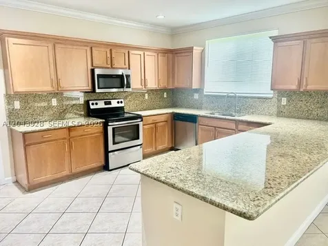 946 NW 206th Street Miami Gardens FL 33169