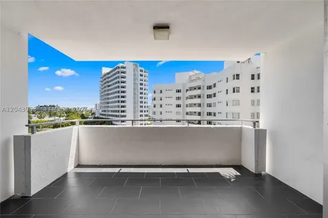 11 Island Avenue Miami Beach FL 33139