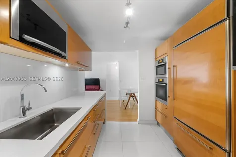 11 Island Avenue Miami Beach FL 33139