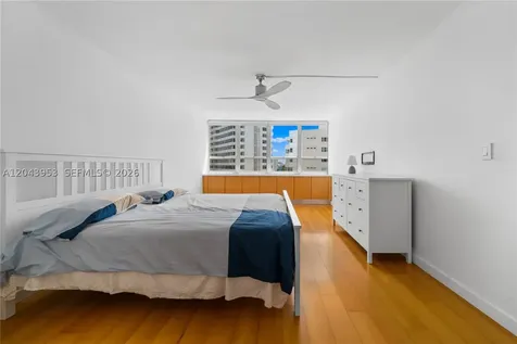 11 Island Avenue Miami Beach FL 33139