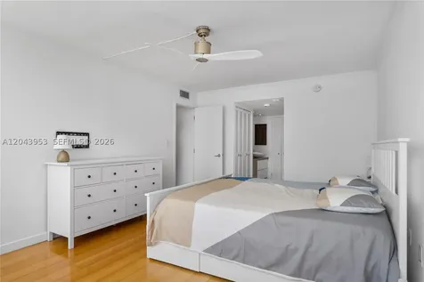 11 Island Avenue Miami Beach FL 33139