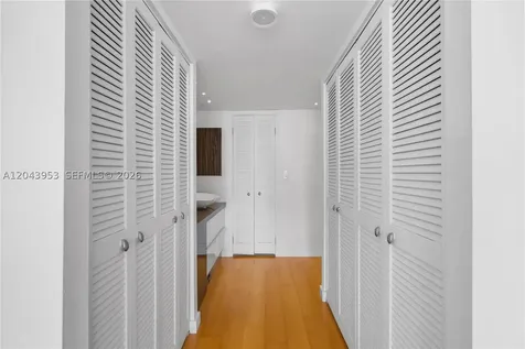11 Island Avenue Miami Beach FL 33139