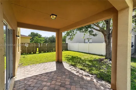 9317 Natures Way Fort Pierce FL 34945