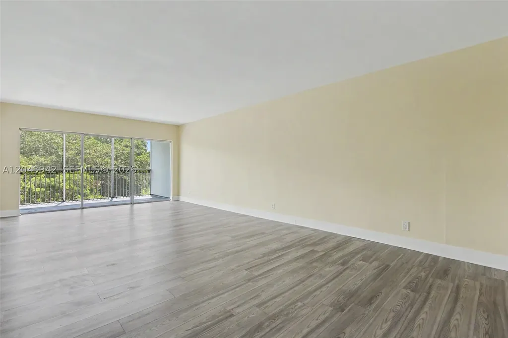 3250 N Palm Aire Drive Pompano Beach FL 33069
