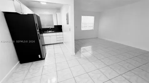 400 SE 9th Court Hallandale Beach FL 33009