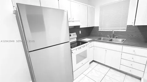 400 SE 9th Court Hallandale Beach FL 33009