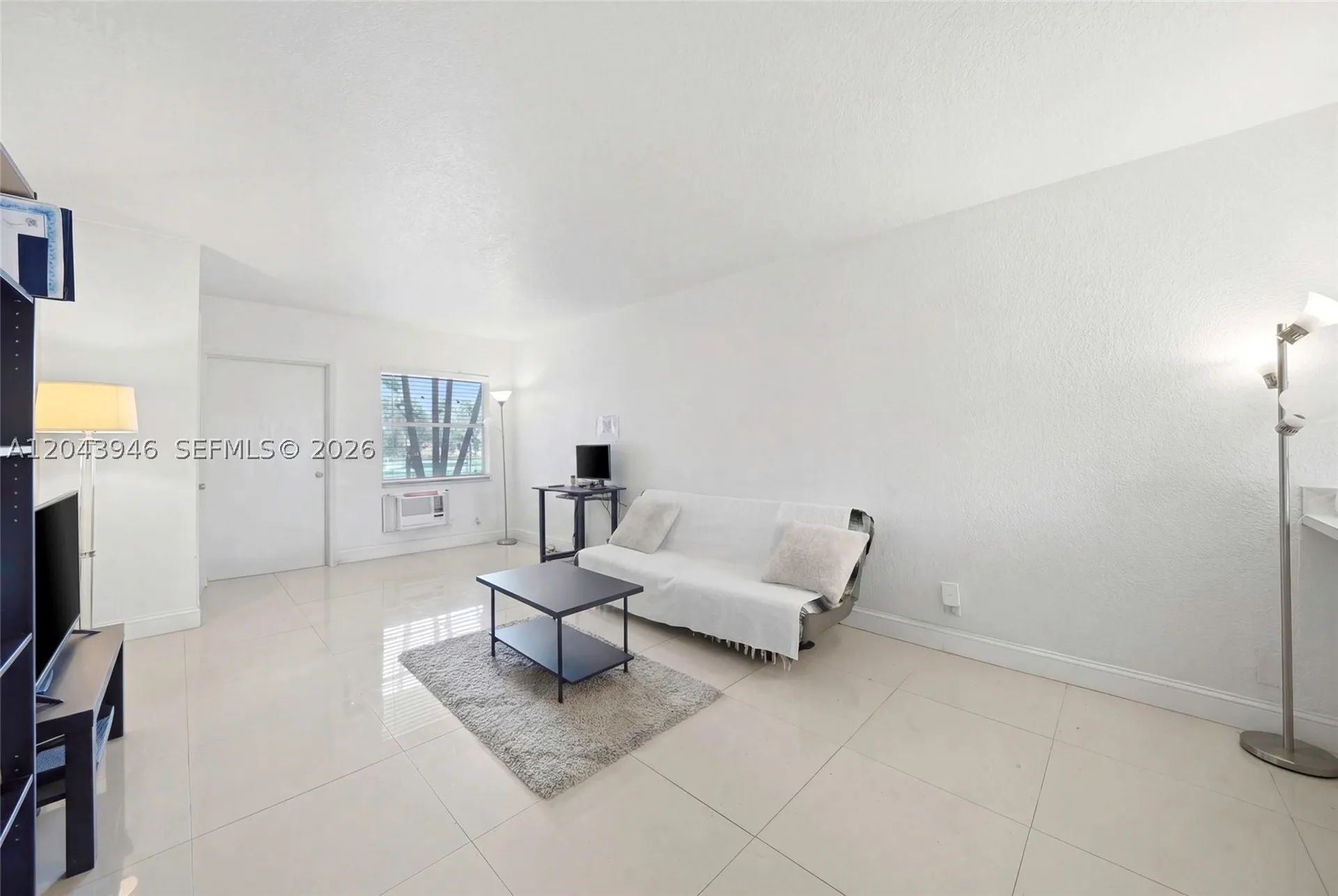 1100 NE 9th Avenue Fort Lauderdale FL 33304