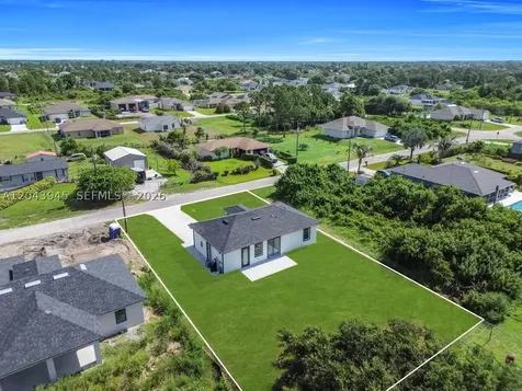 2609 21st Street SW Lehigh Acres FL 33976