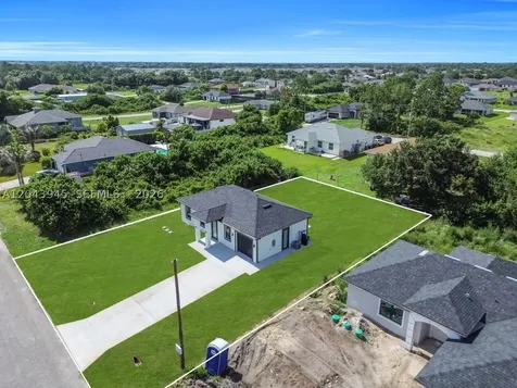2609 21st Street SW Lehigh Acres FL 33976