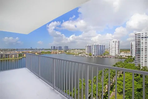 2851 NE 183rd Street Aventura FL 33160