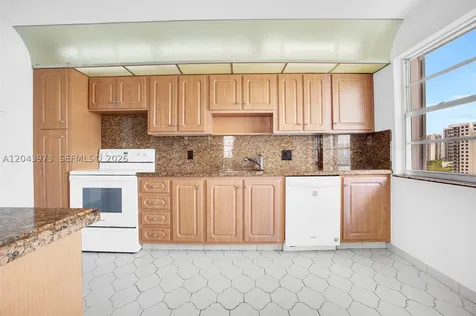 2851 NE 183rd Street Aventura FL 33160