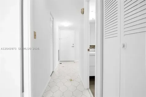 2851 NE 183rd Street Aventura FL 33160