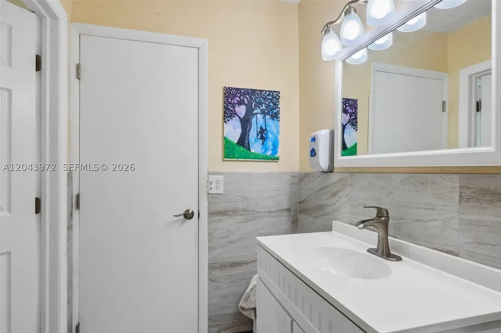 7506 NW 42nd Street Coral Springs FL 33065