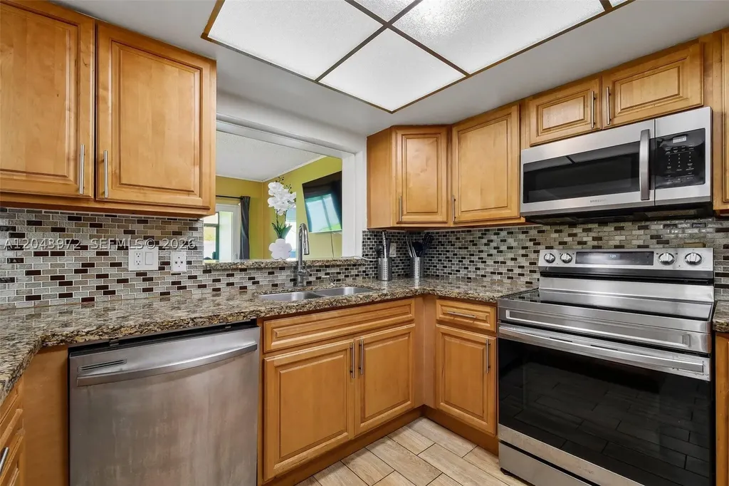 7506 NW 42nd Street Coral Springs FL 33065