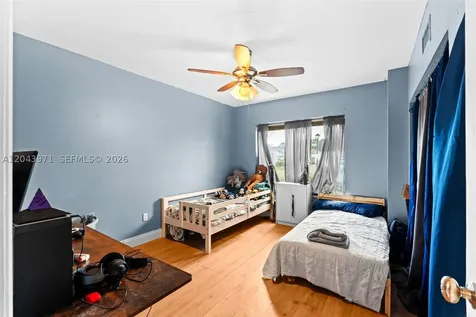 1709 NW 72nd Avenue Plantation FL 33313