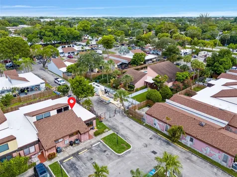 1709 NW 72nd Avenue Plantation FL 33313