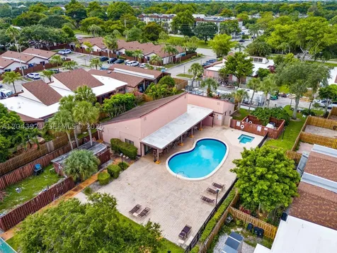 1709 NW 72nd Avenue Plantation FL 33313