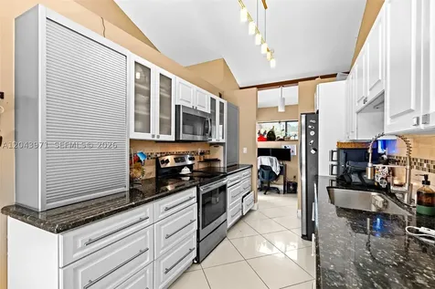 1709 NW 72nd Avenue Plantation FL 33313
