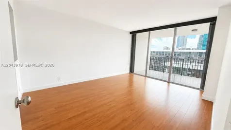 1901 Brickell Avenue Miami FL 33129