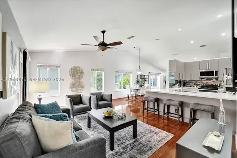 4444 Dogwood Circle Weston FL 33331