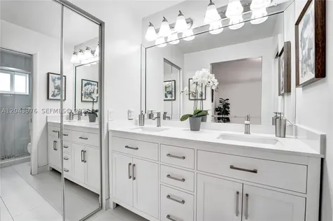 4444 Dogwood Circle Weston FL 33331