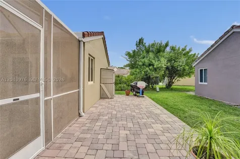 4444 Dogwood Circle Weston FL 33331