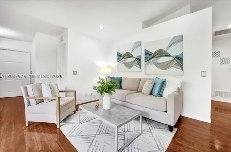 4444 Dogwood Circle Weston FL 33331