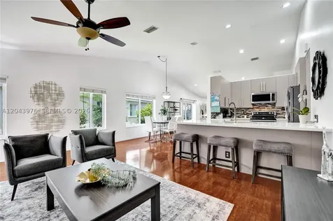 4444 Dogwood Circle Weston FL 33331
