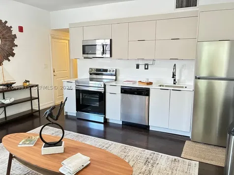 601 11th Street Miami Beach FL 33139