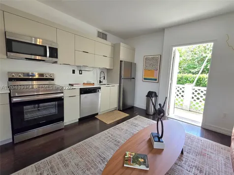 601 11th Street Miami Beach FL 33139