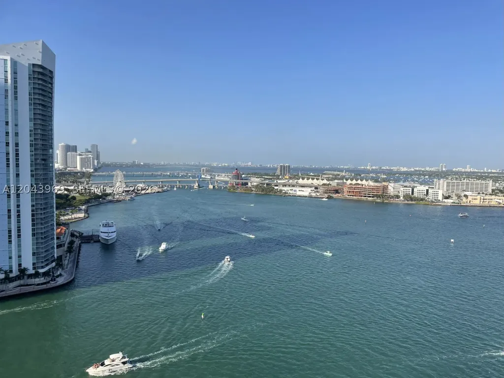 888 Brickell Key Drive Miami FL 33131
