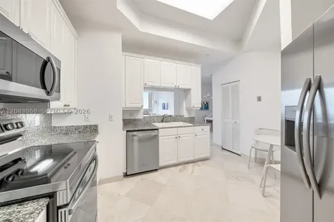 888 Brickell Key Drive Miami FL 33131