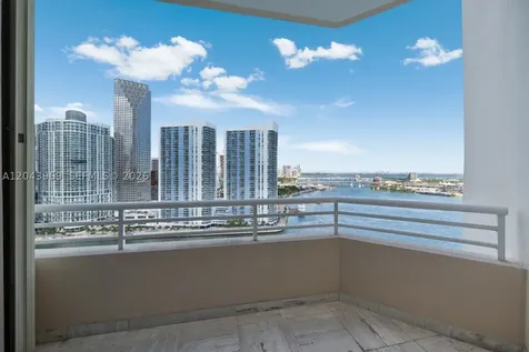 888 Brickell Key Drive Miami FL 33131
