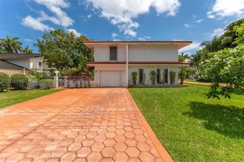 8390 SW 2nd Street Miami FL 33144