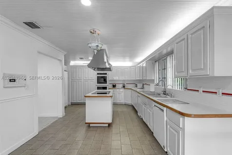 8390 SW 2nd Street Miami FL 33144