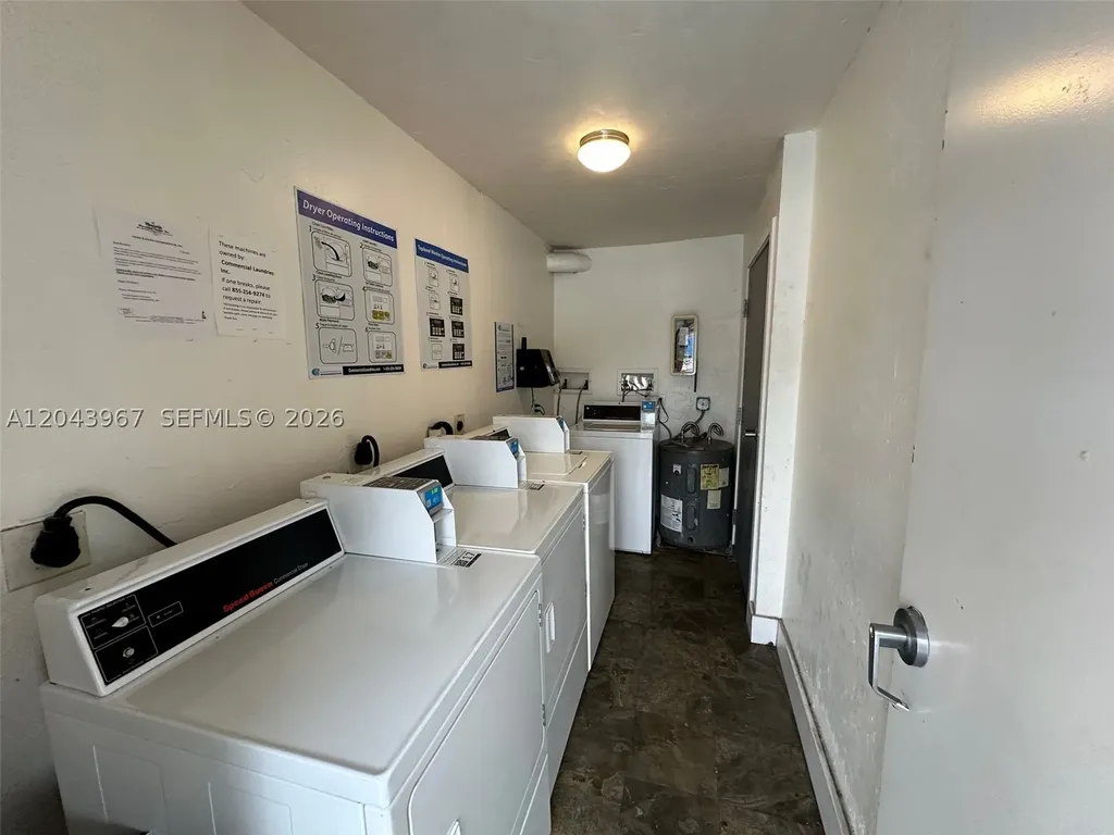 2775 Taft Street Hollywood FL 33020