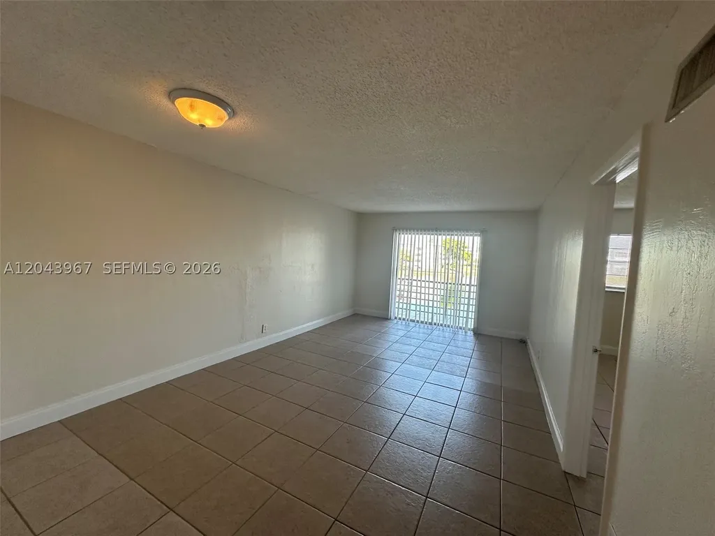 2775 Taft Street Hollywood FL 33020