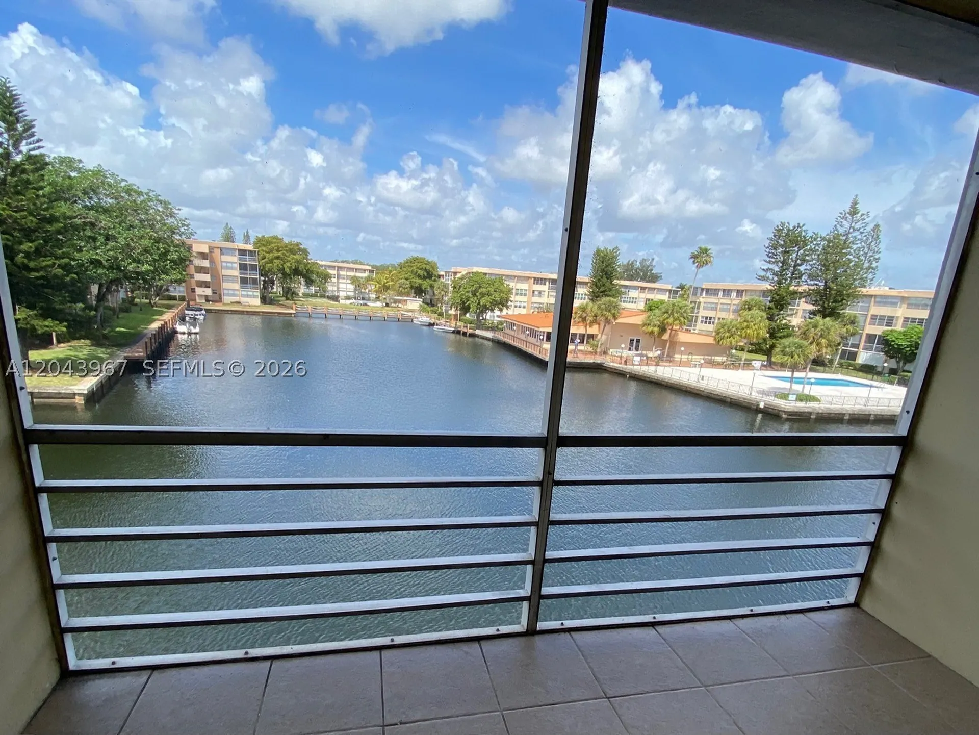 2775 Taft Street Hollywood FL 33020