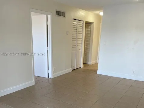 2775 Taft Street Hollywood FL 33020