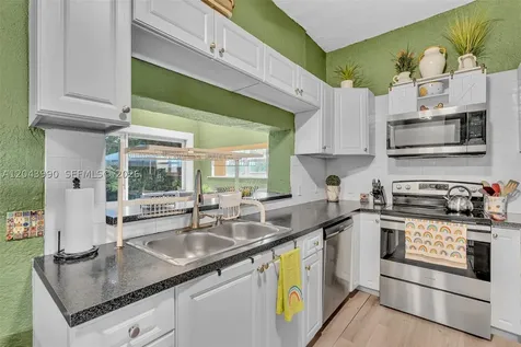 1800 NW 3rd Court Fort Lauderdale FL 33311